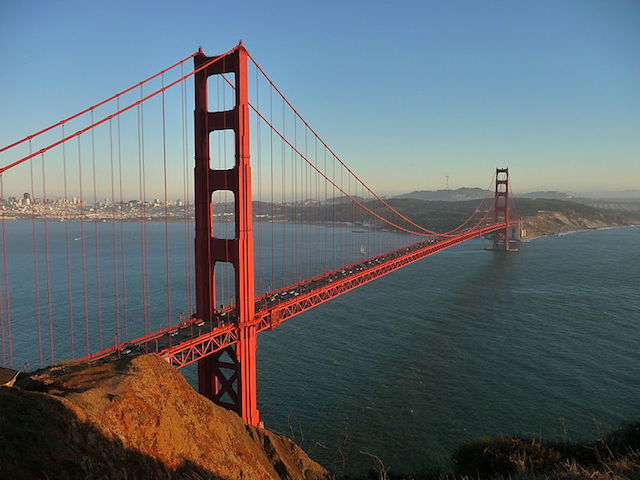 800px-Golden_Gate_Bridge_.JPG
